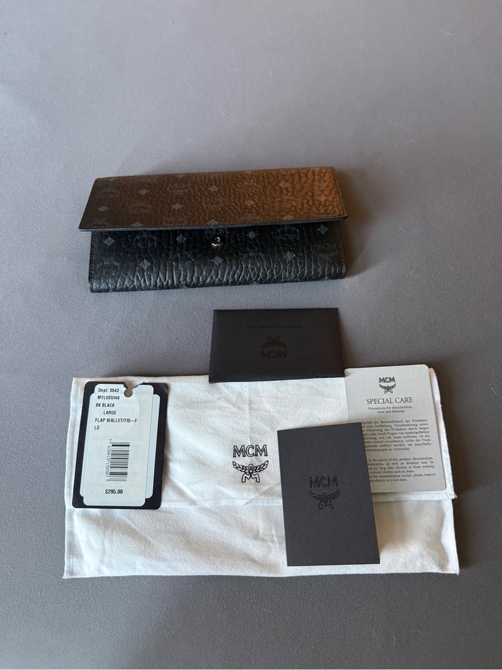 MCM-NWT Visetos Large Flap Tri-Fold Wallet